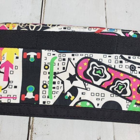 LeSportSac White Skateboard Long Flap Wallet Slim Multi Compartment Colorful GUC - Picture 5 of 16